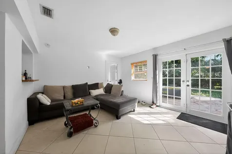 2131 Biarritz Drive Miami Beach FL 33141