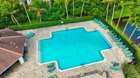 3167 Laurel Ridge Circle Riviera Beach FL 33404