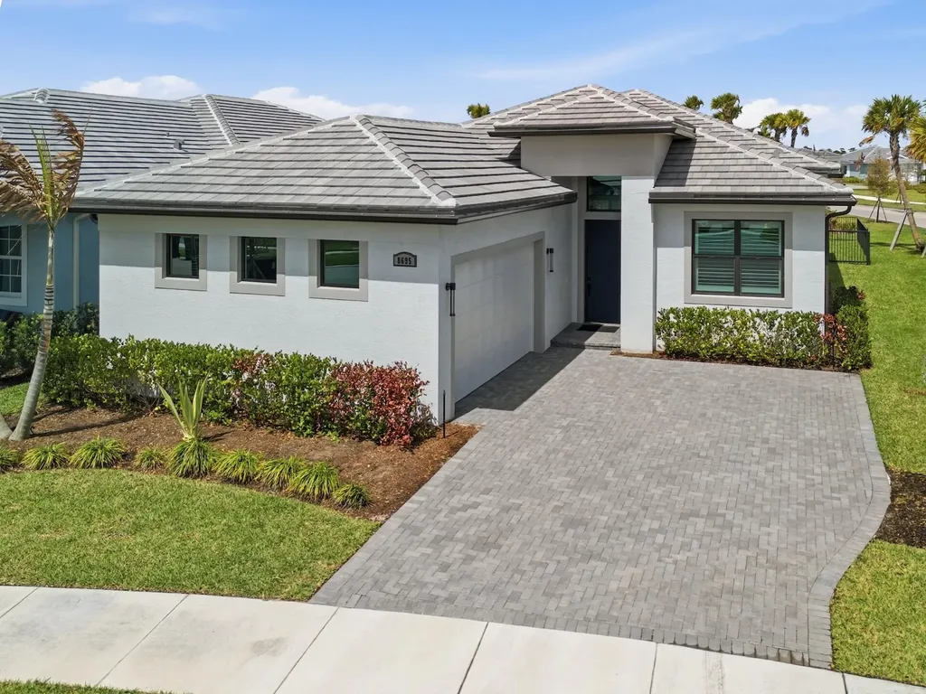 8695 SW Cantante Way Port St Lucie FL 34987