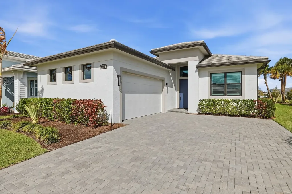 8695 SW Cantante Way Port St Lucie FL 34987