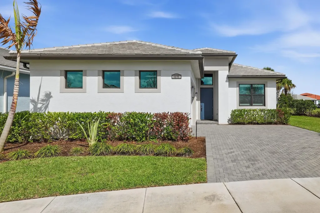 8695 SW Cantante Way Port St Lucie FL 34987