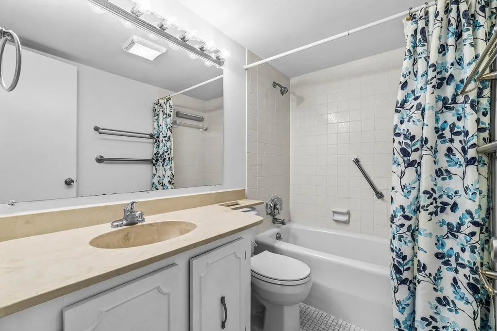 2010 S Federal Highway Boynton Beach FL 33435