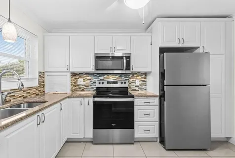 2010 S Federal Highway Boynton Beach FL 33435