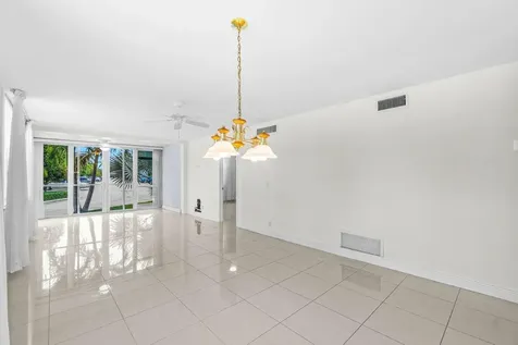 2010 S Federal Highway Boynton Beach FL 33435
