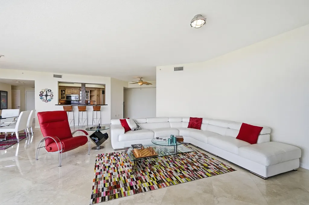 6051 N Ocean Drive Hollywood FL 33019