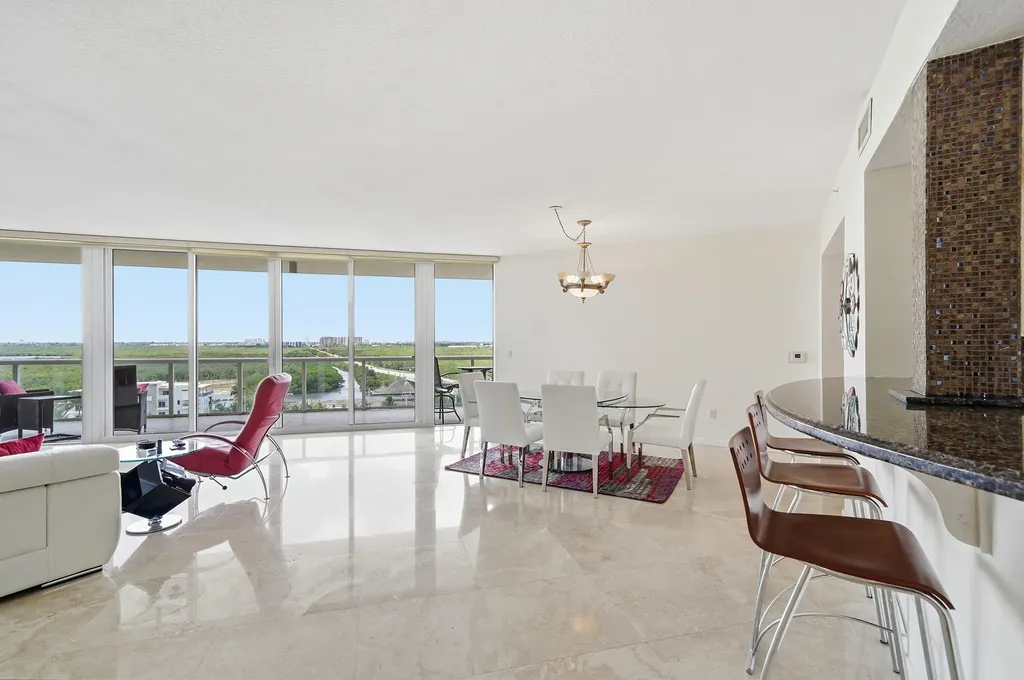 6051 N Ocean Drive Hollywood FL 33019