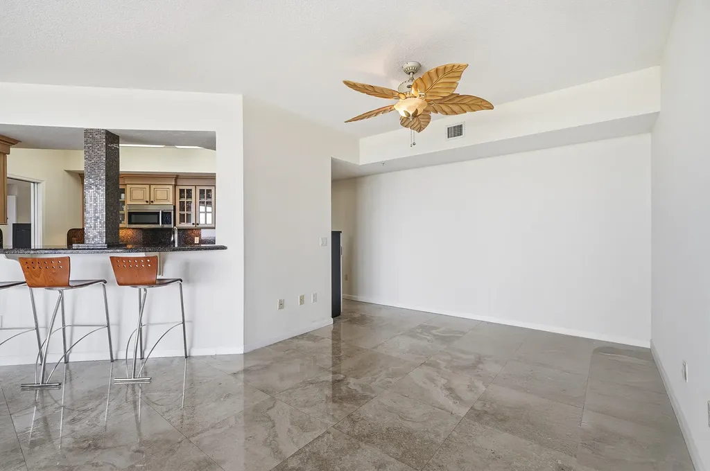 6051 N Ocean Drive Hollywood FL 33019