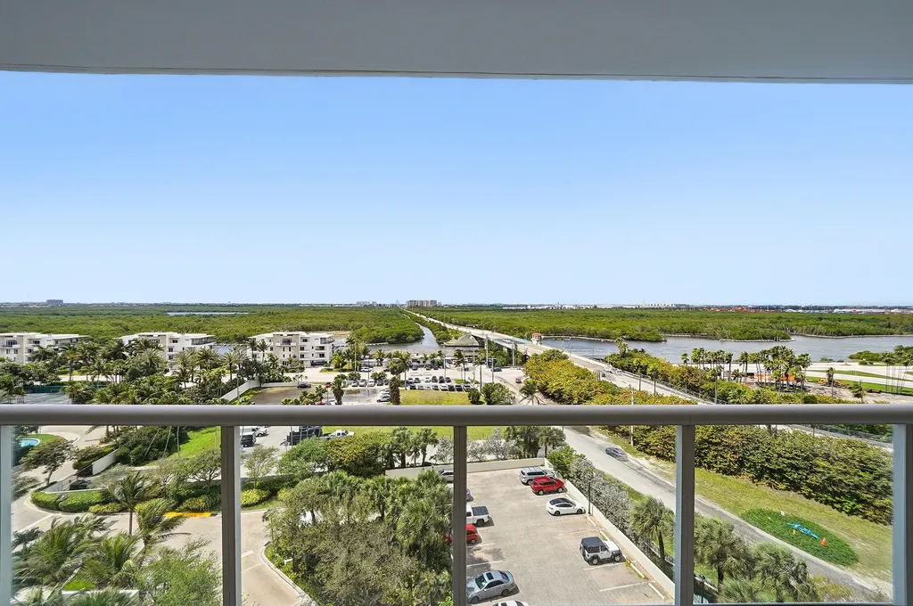 6051 N Ocean Drive Hollywood FL 33019