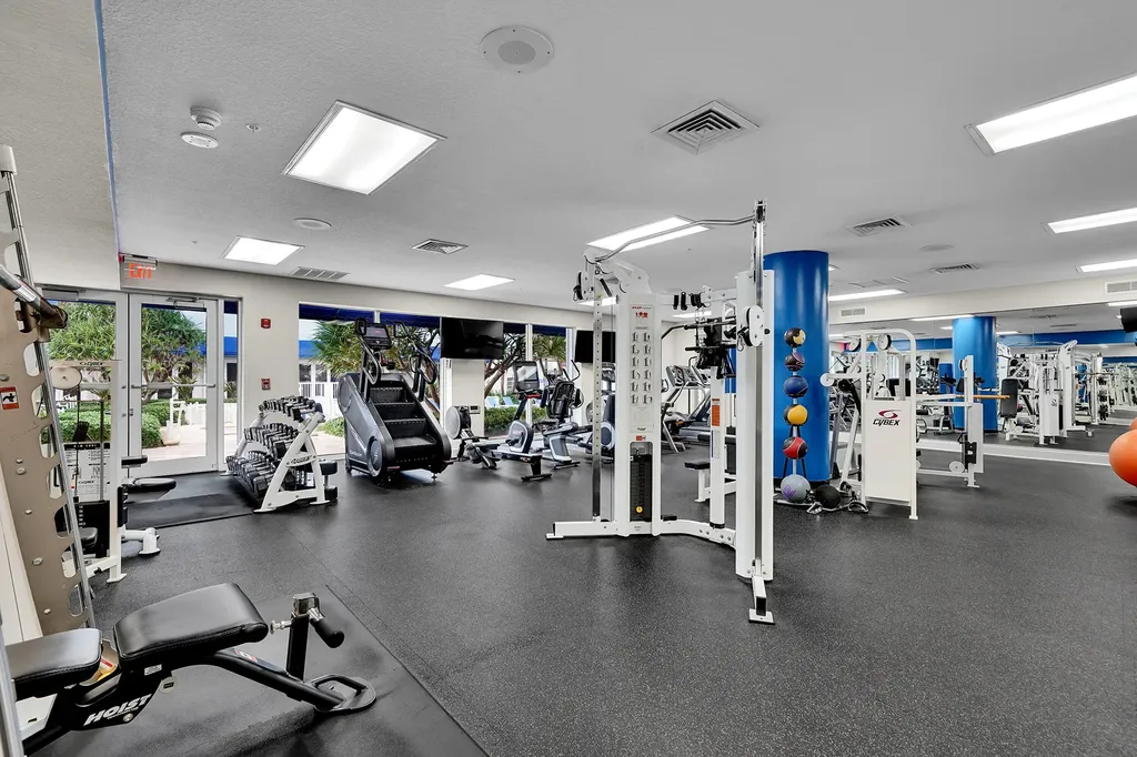 6051 N Ocean Drive Hollywood FL 33019