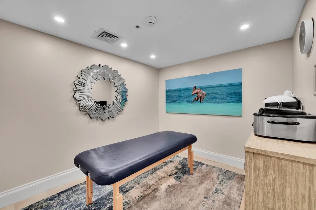 6051 N Ocean Drive Hollywood FL 33019