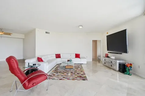 6051 N Ocean Drive Hollywood FL 33019