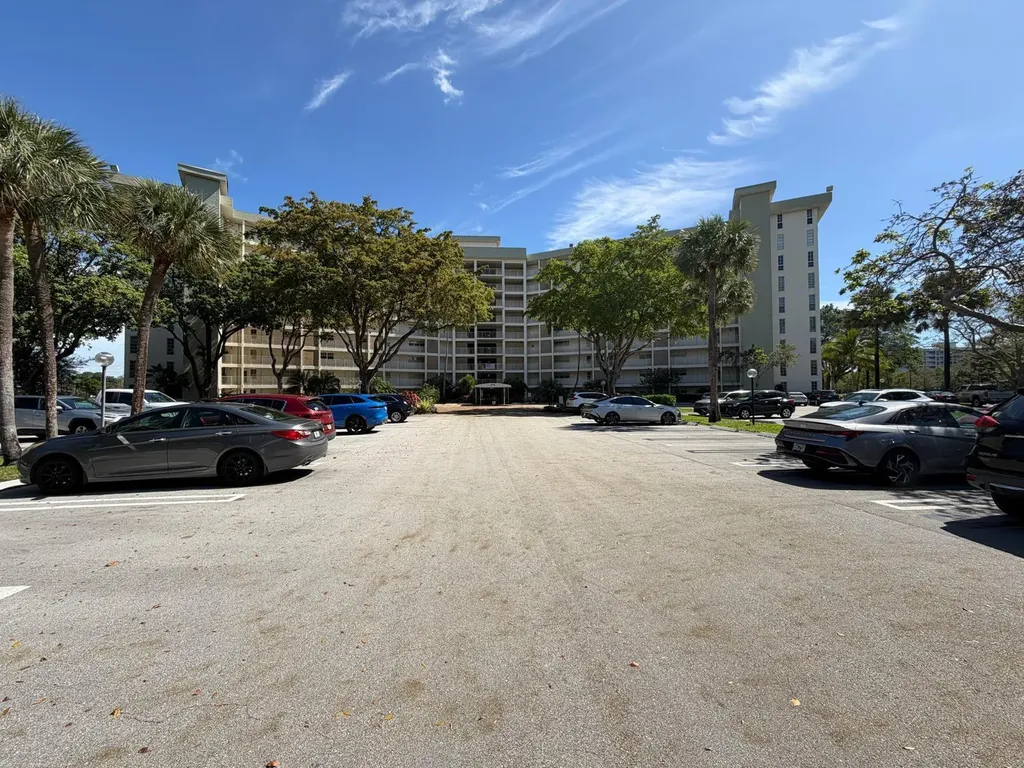 3051 N Course Drive Pompano Beach FL 33069