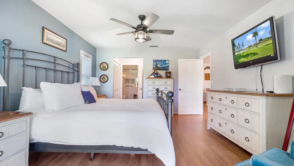 5620 Queen Palm Court Delray Beach FL 33484