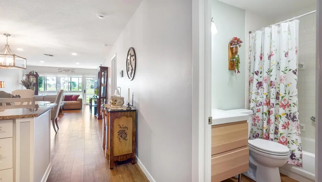 5620 Queen Palm Court Delray Beach FL 33484