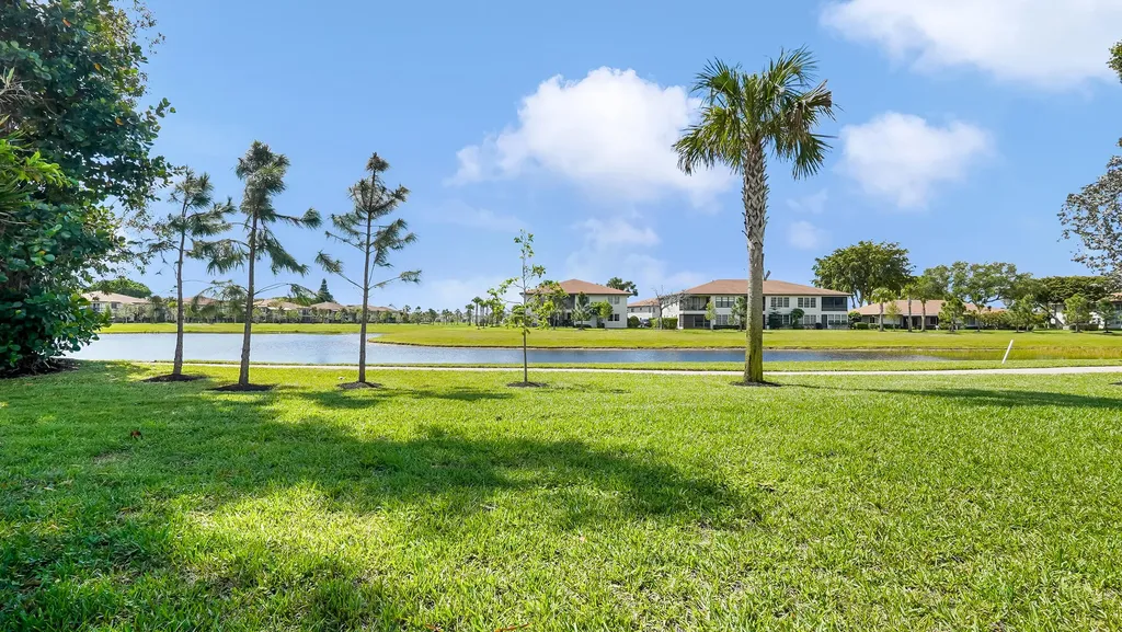 5620 Queen Palm Court Delray Beach FL 33484