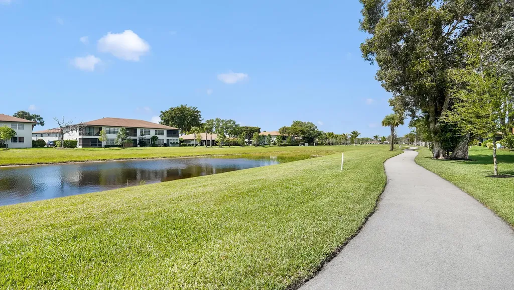 5620 Queen Palm Court Delray Beach FL 33484
