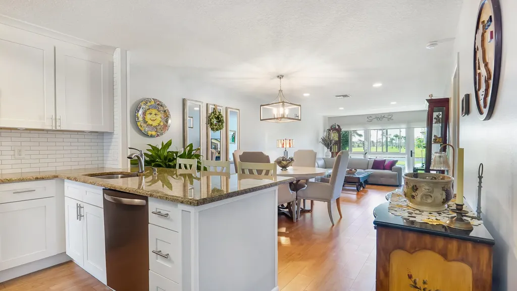5620 Queen Palm Court Delray Beach FL 33484