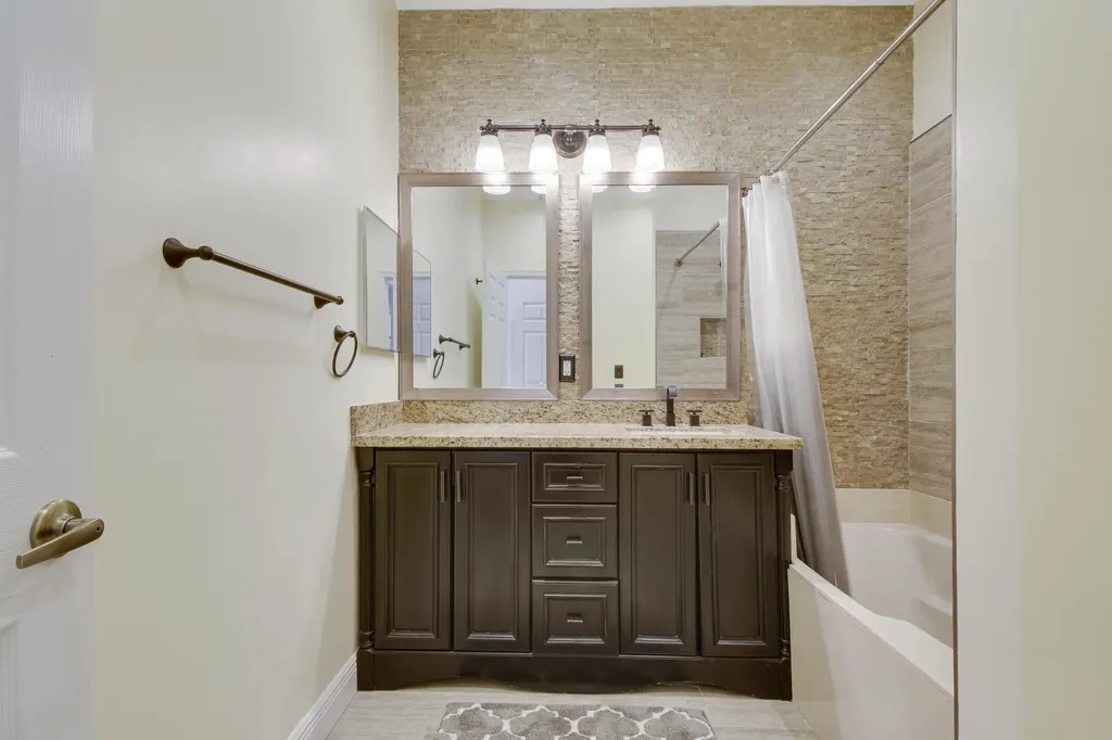 3561 Forest Hill Boulevard West Palm Beach FL 33406