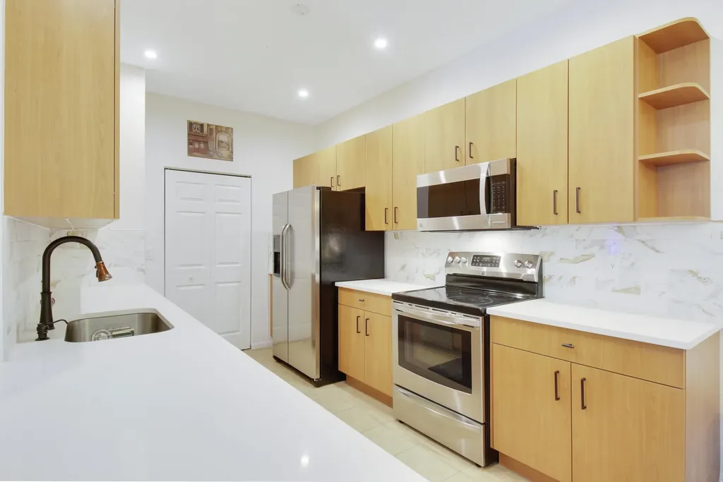 3561 Forest Hill Boulevard West Palm Beach FL 33406