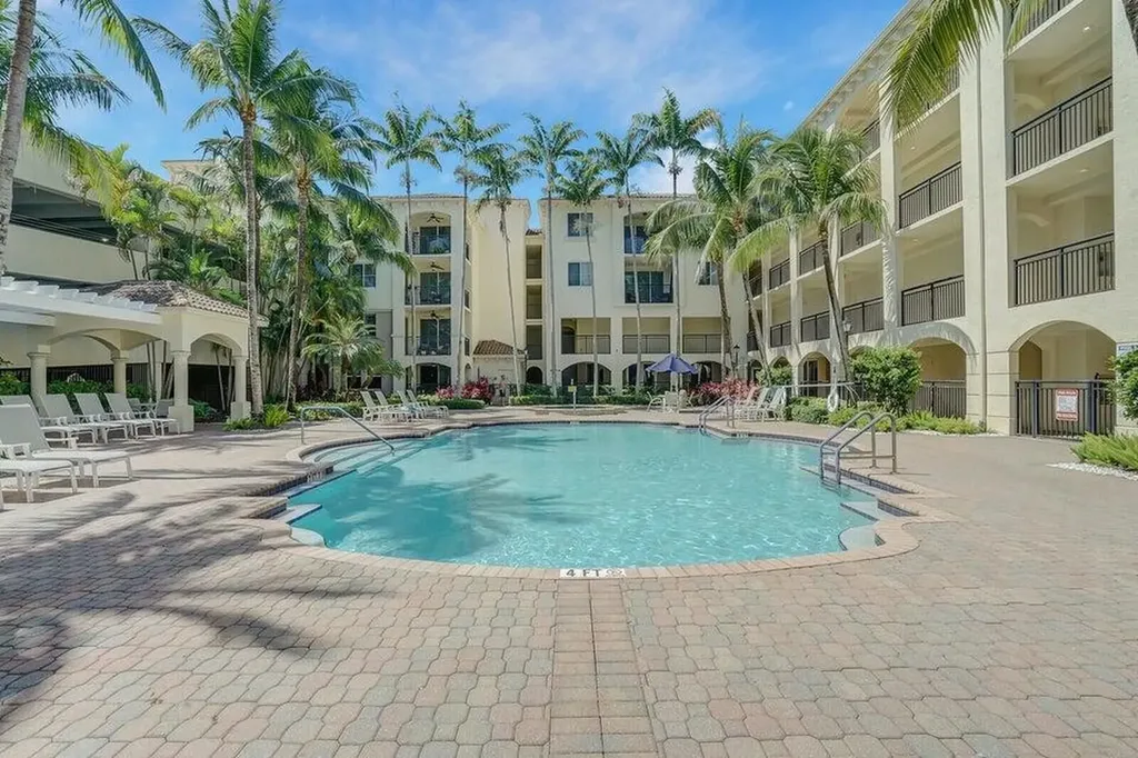 3 Renaissance Way Boynton Beach FL 33426