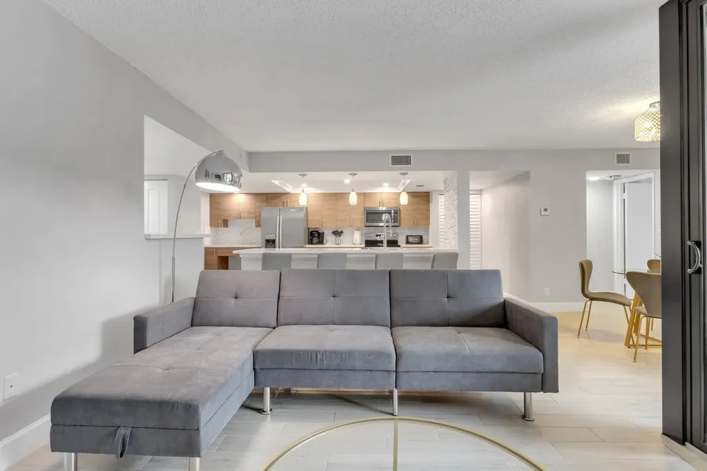 955 Dotterel Road Delray Beach FL 33444
