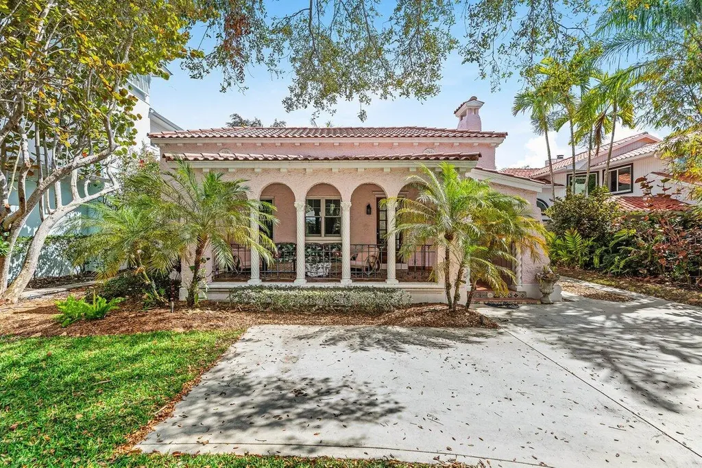 217 SE Coconut Avenue Stuart FL 34996