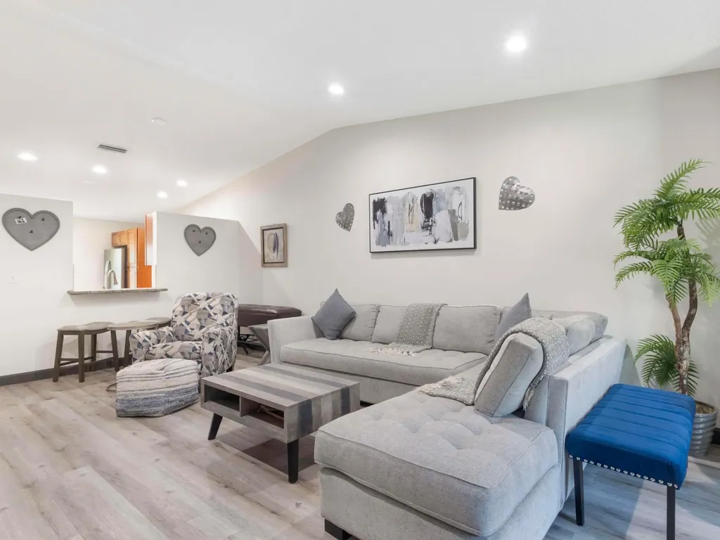 8652 Overset Lane Boca Raton FL 33496