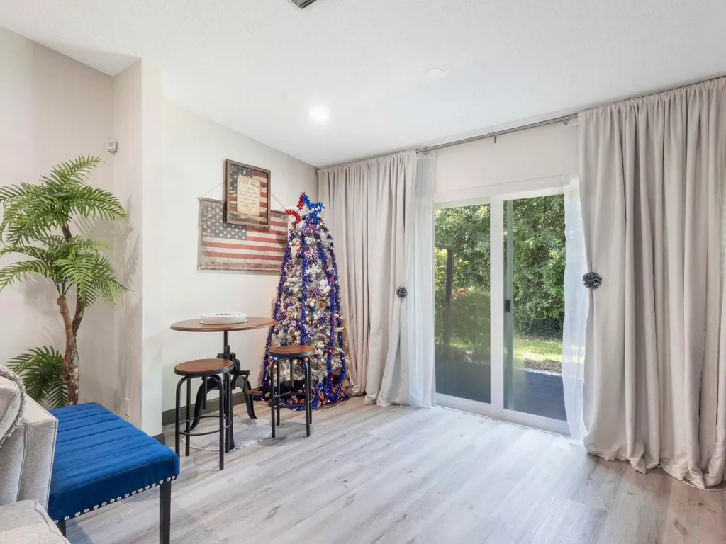 8652 Overset Lane Boca Raton FL 33496