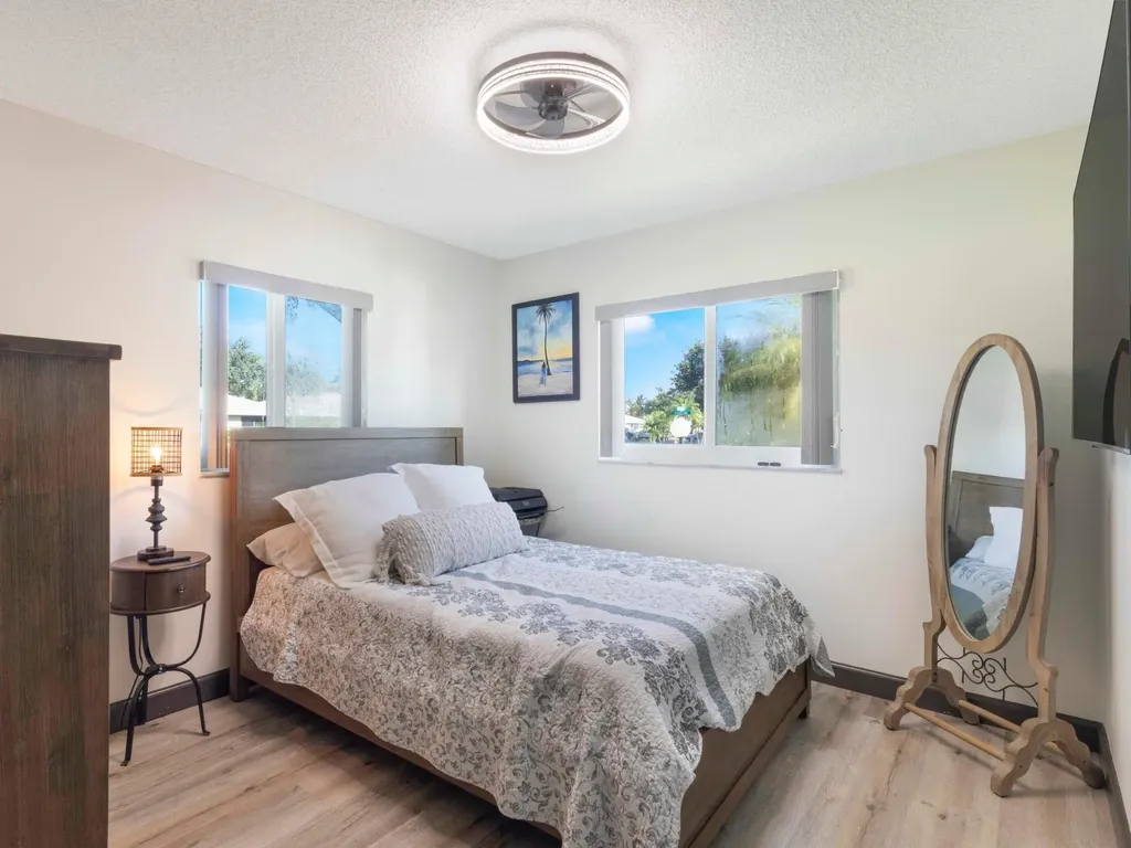 8652 Overset Lane Boca Raton FL 33496