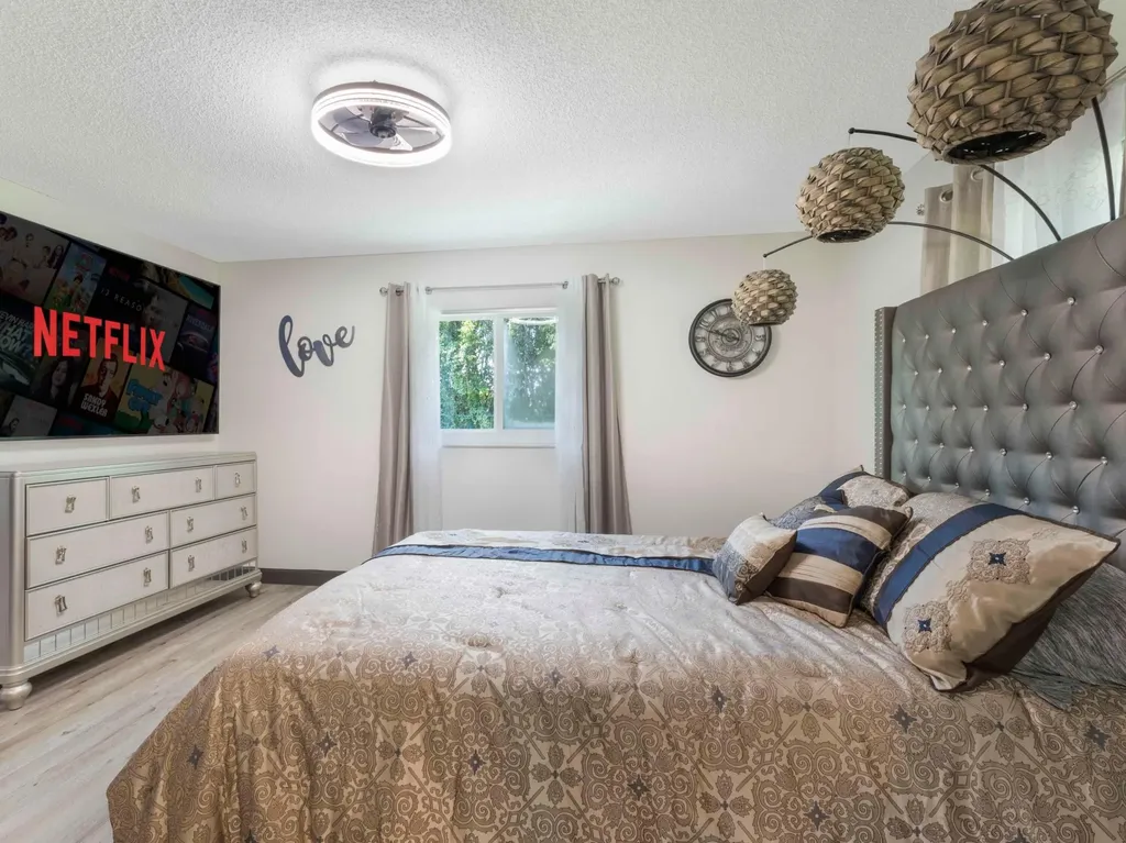 8652 Overset Lane Boca Raton FL 33496
