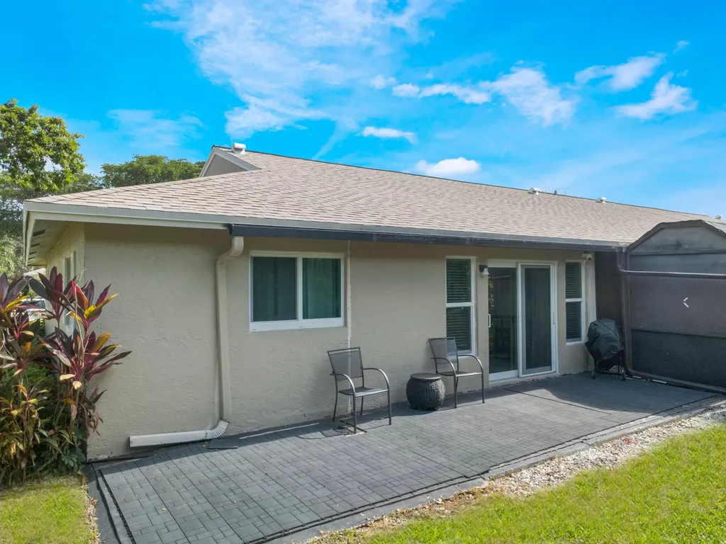 8652 Overset Lane Boca Raton FL 33496