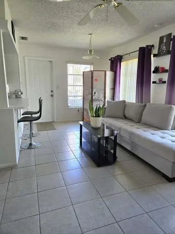 4504 NW 43rd Terrace Tamarac FL 33319
