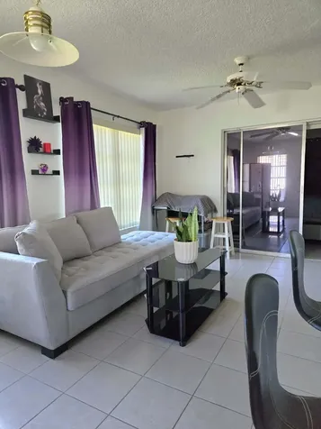 4504 NW 43rd Terrace Tamarac FL 33319