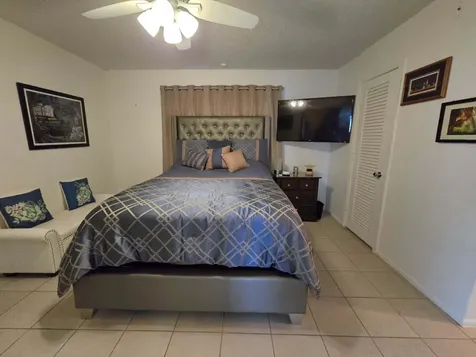 4504 NW 43rd Terrace Tamarac FL 33319