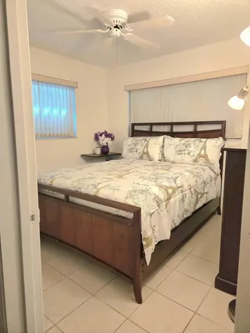 4504 NW 43rd Terrace Tamarac FL 33319