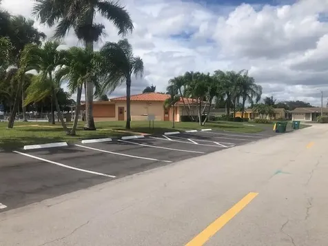 4504 NW 43rd Terrace Tamarac FL 33319