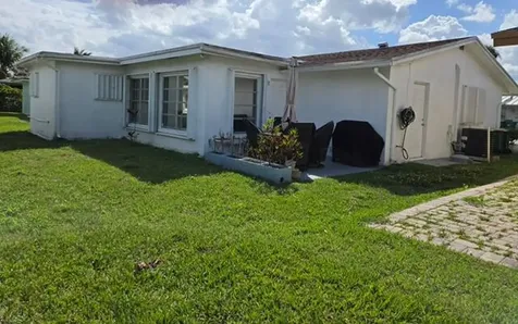 4504 NW 43rd Terrace Tamarac FL 33319