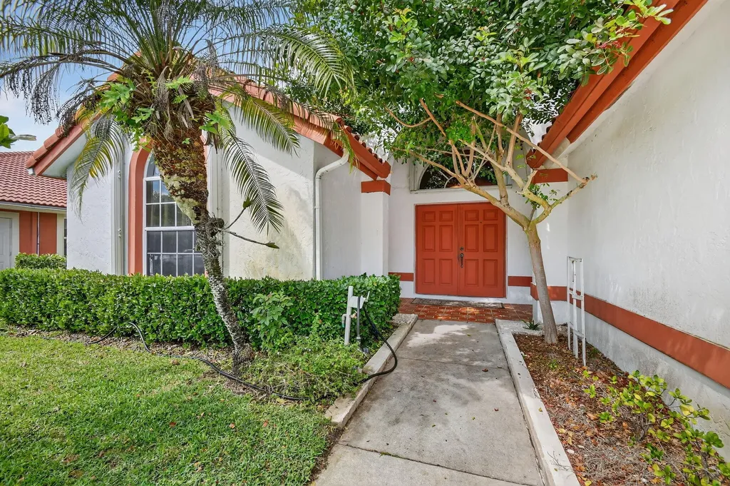 2453 Stonegate Drive Wellington FL 33414