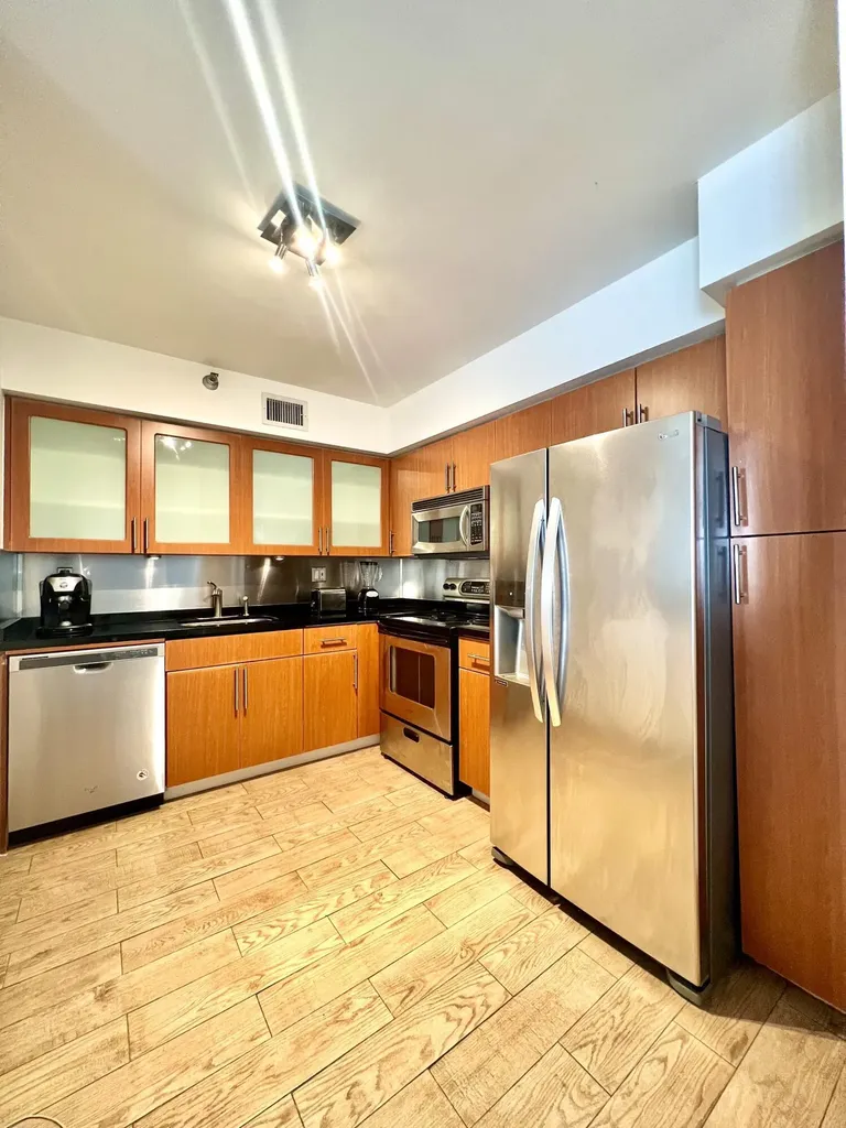 3400 NE 192nd Street Aventura FL 33180