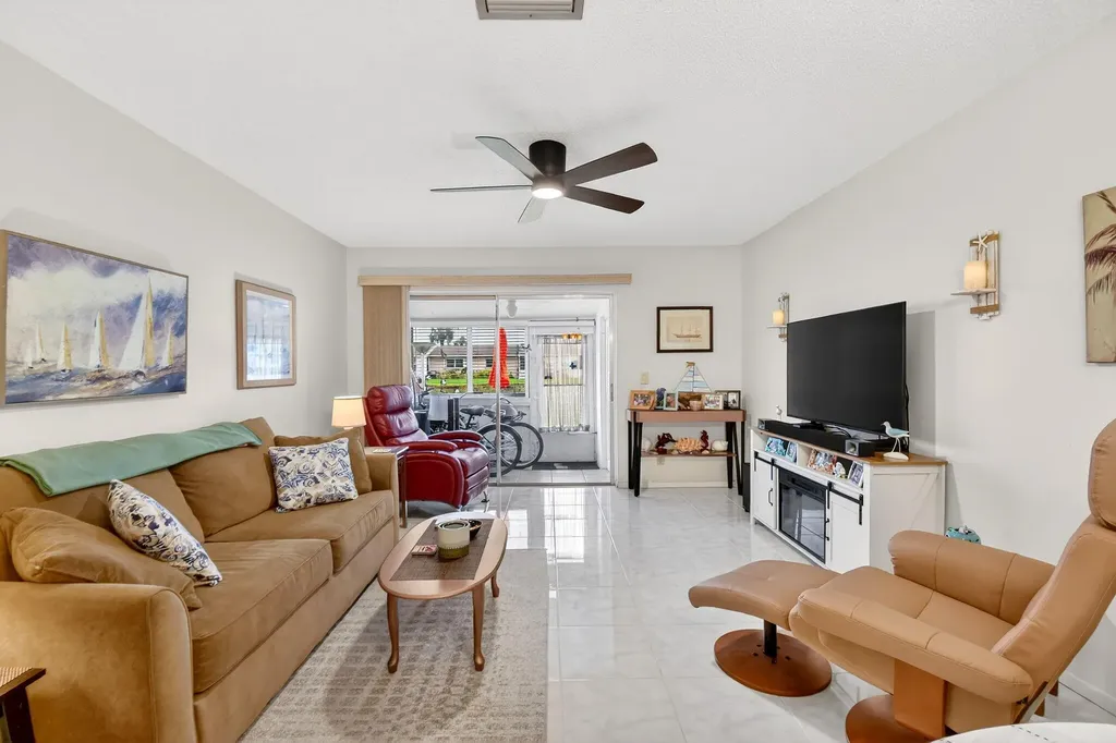 2758 Emory Drive E West Palm Beach FL 33415