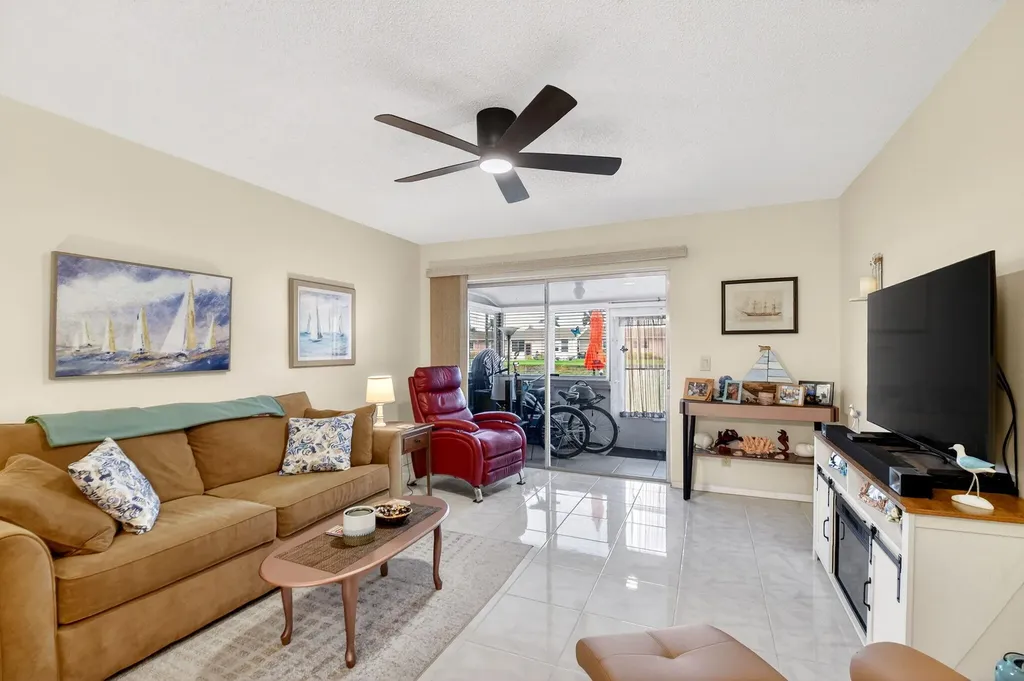 2758 Emory Drive E West Palm Beach FL 33415