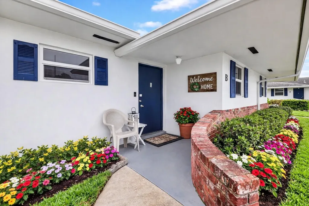 2758 Emory Drive E West Palm Beach FL 33415