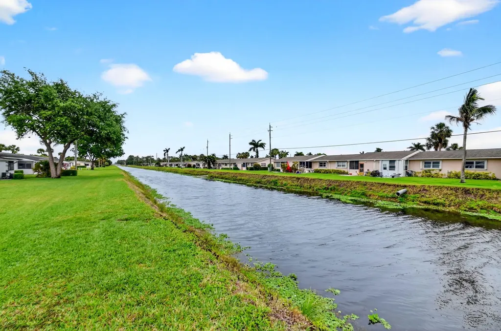 2758 Emory Drive E West Palm Beach FL 33415