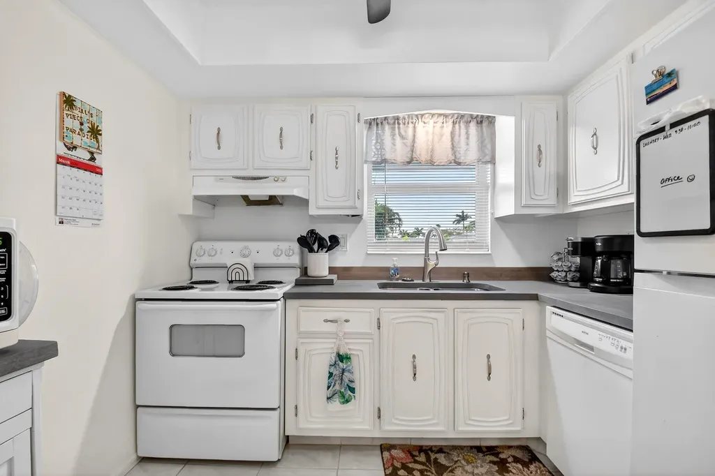 2758 Emory Drive E West Palm Beach FL 33415