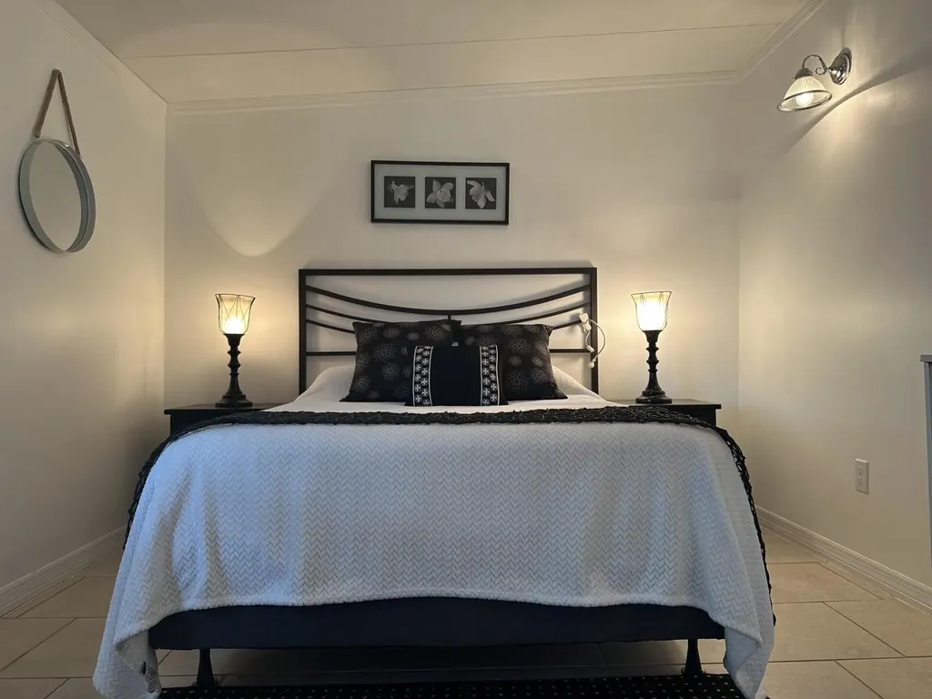 8661 SW 18th Place Davie FL 33324