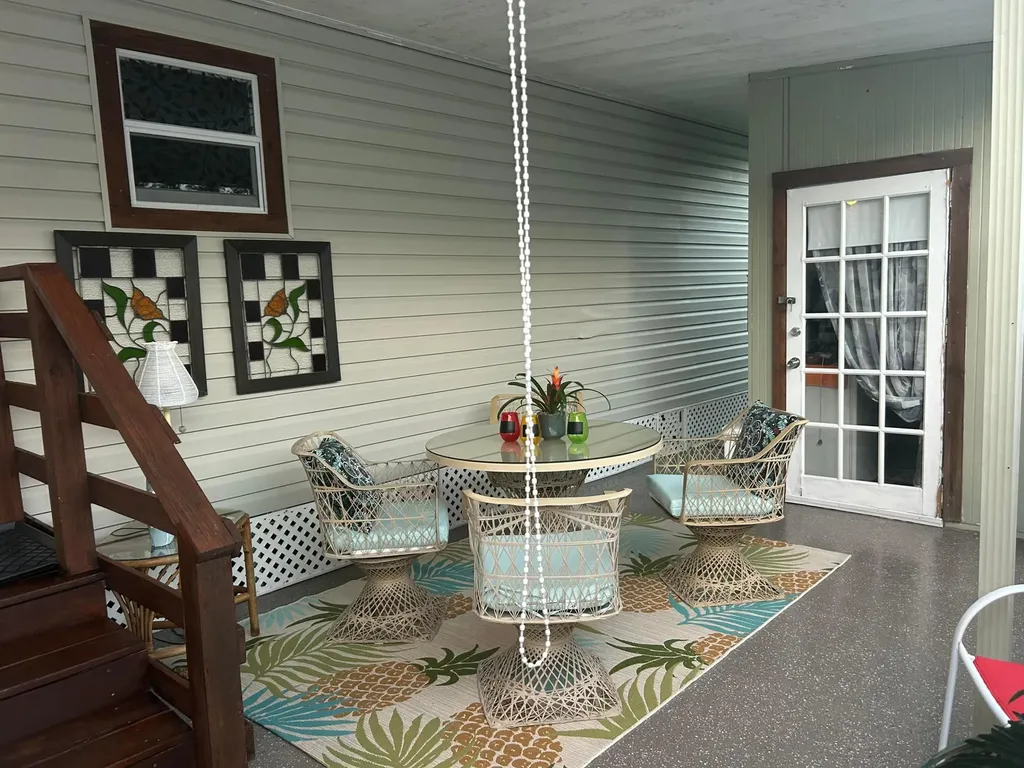 8661 SW 18th Place Davie FL 33324