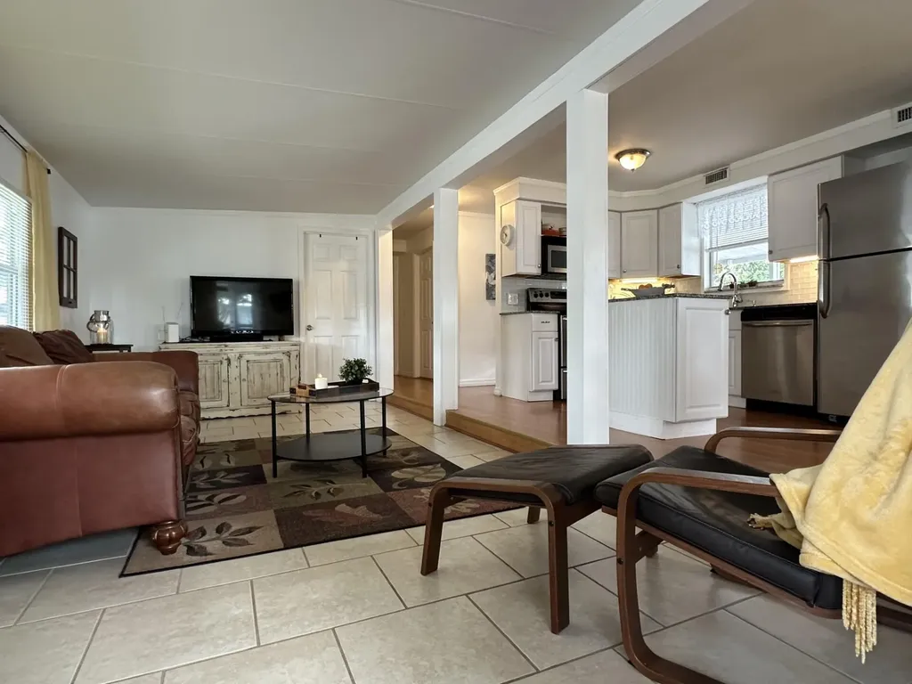 8661 SW 18th Place Davie FL 33324