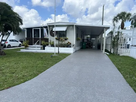 8661 SW 18th Place Davie FL 33324