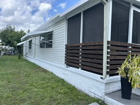 8661 SW 18th Place Davie FL 33324