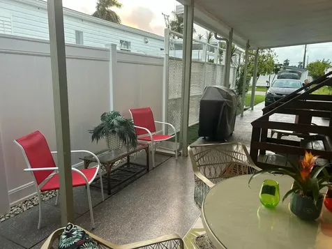 8661 SW 18th Place Davie FL 33324